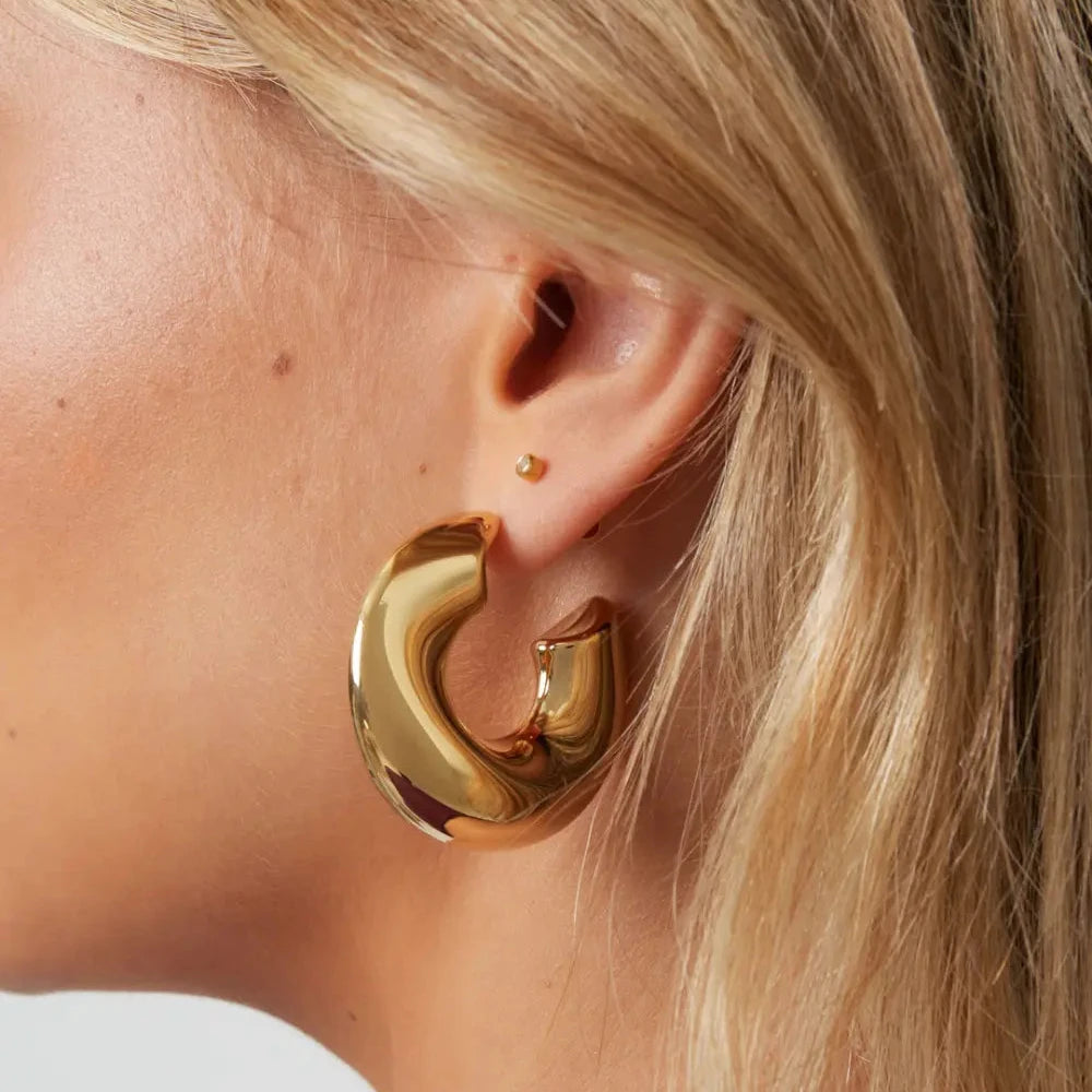 Luna Hoops